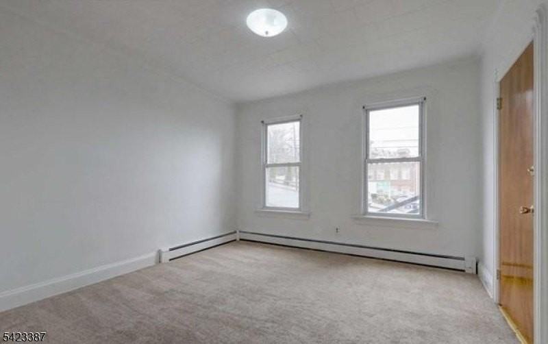 58 Westervelt Ave - Photo 6 of 14