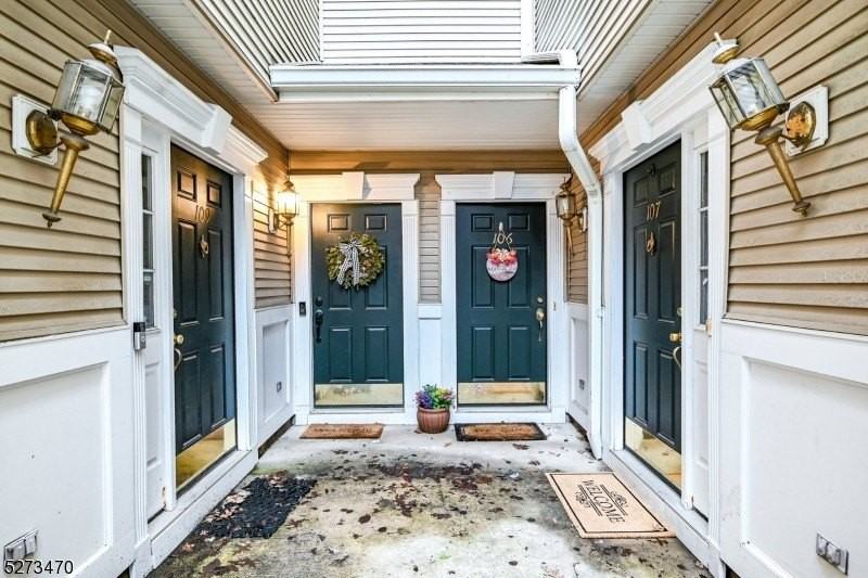 106 Rock Creek Dr - Photo 5 of 36