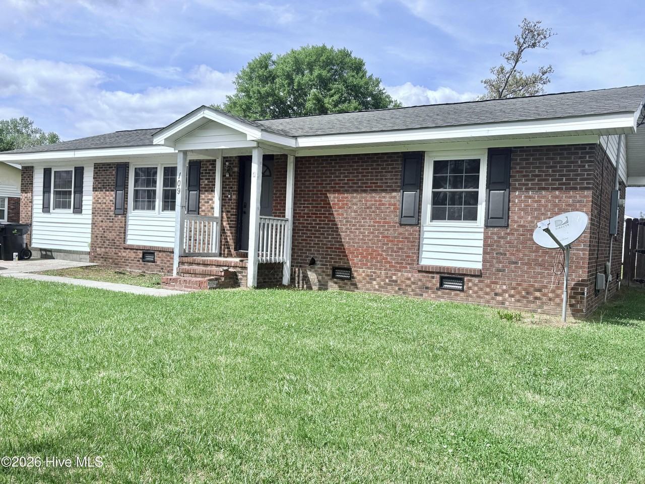 109 Sheffield Rd - Photo 2 of 41