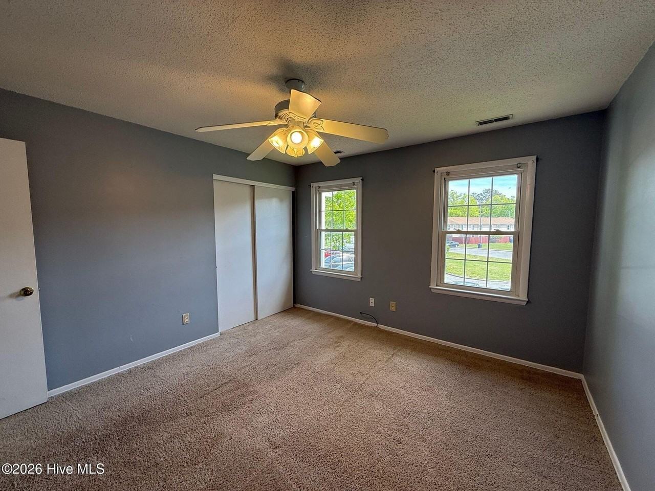 141 King George Ct - Photo 6 of 8