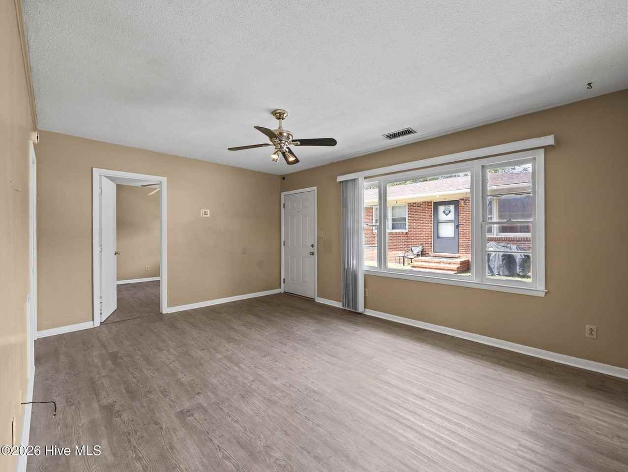 41 Sophia Dr #A - Photo 4 of 16