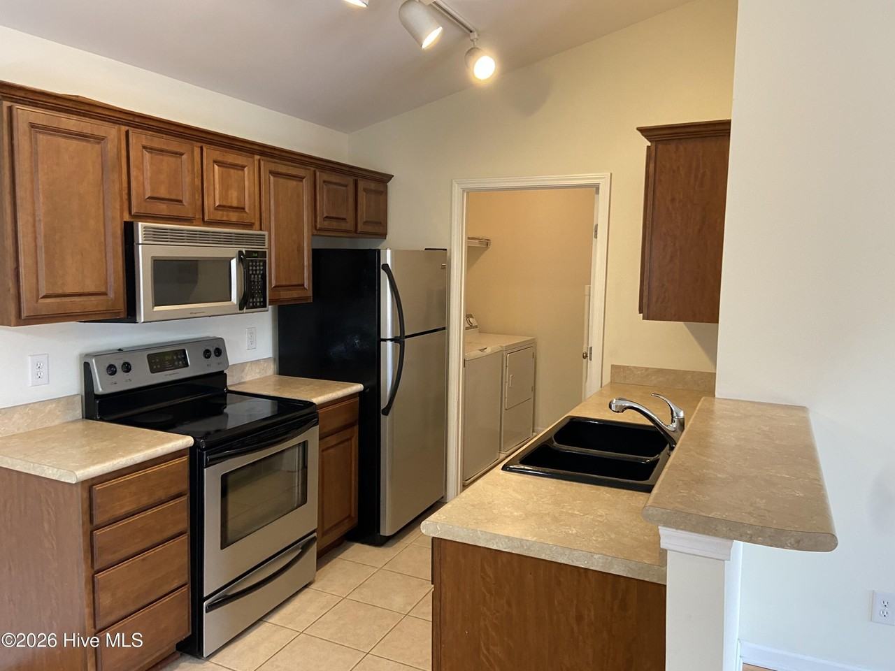 4405 Jay Bird Cir #205 - Photo 7 of 17