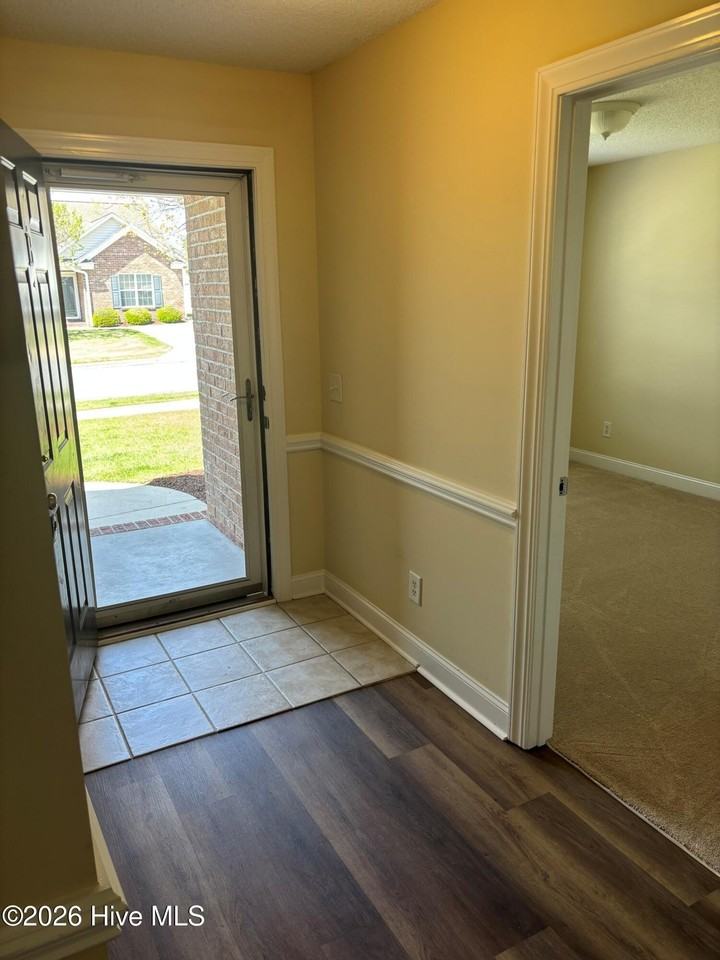 2321 Saddleback Dr #B - Photo 4 of 20