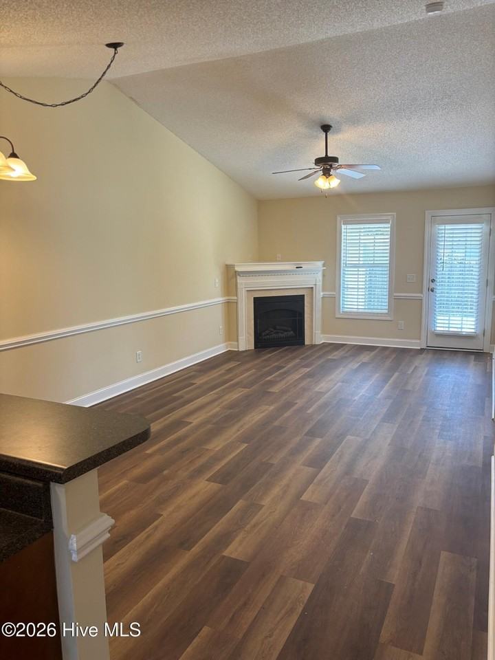 2321 Saddleback Dr #B - Photo 5 of 20