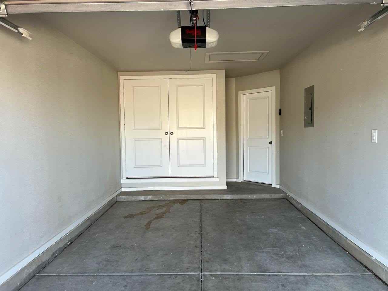 2125 N Texas Ave Unit B - Photo 5 of 21
