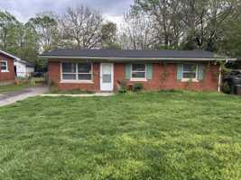 featured image of 214 Rugby Rd