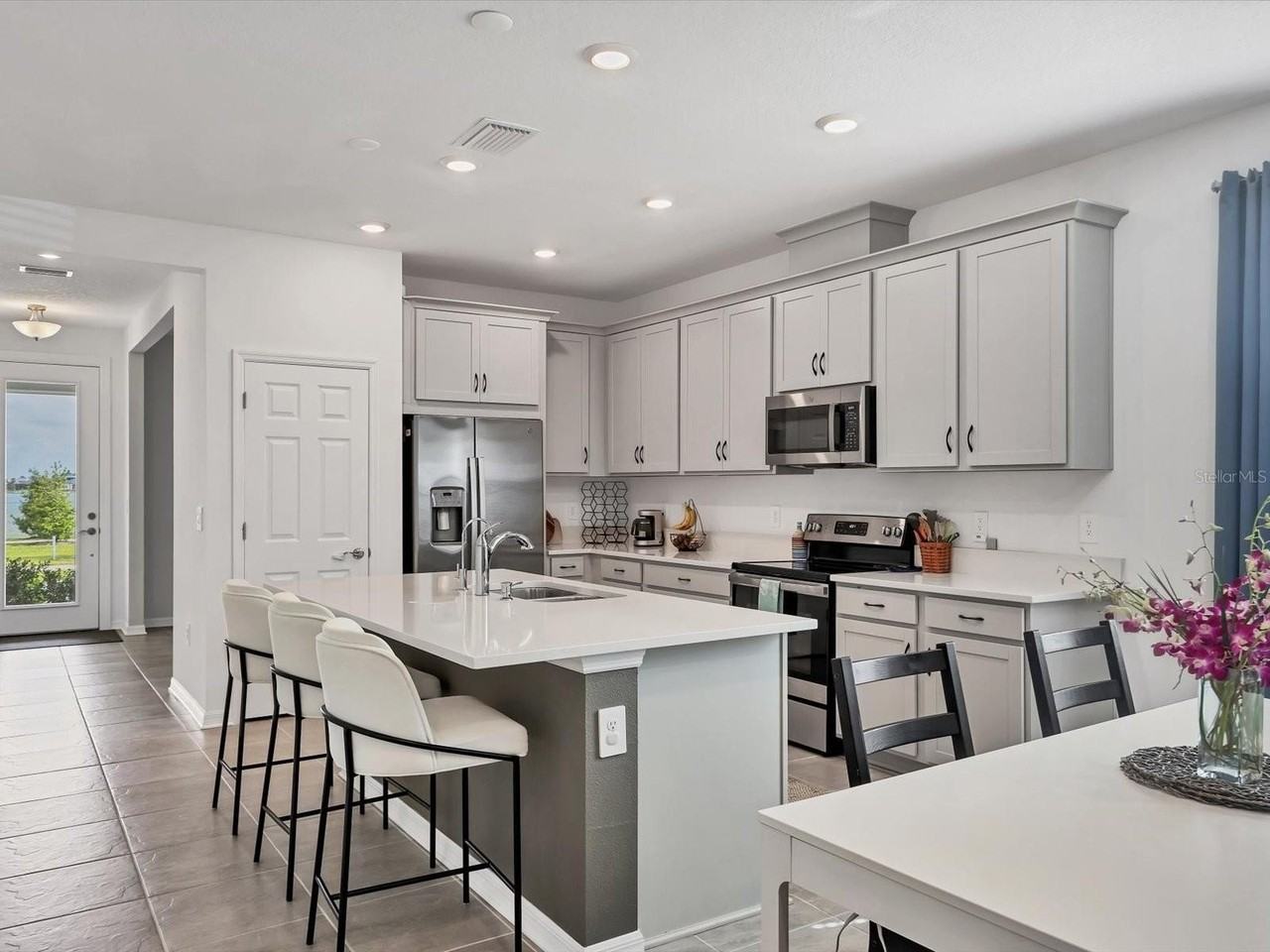 7724 Saloon Ln - Photo 7 of 50