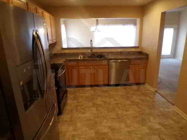 6575 Cortland Ave - Photo 4 of 8