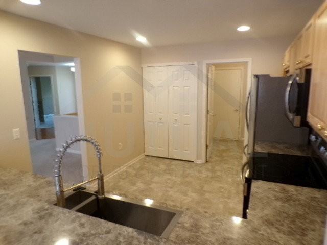 6575 Cortland Ave - Photo 5 of 8