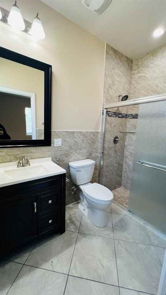 57 Columbia Ln #B - Photo 6 of 9