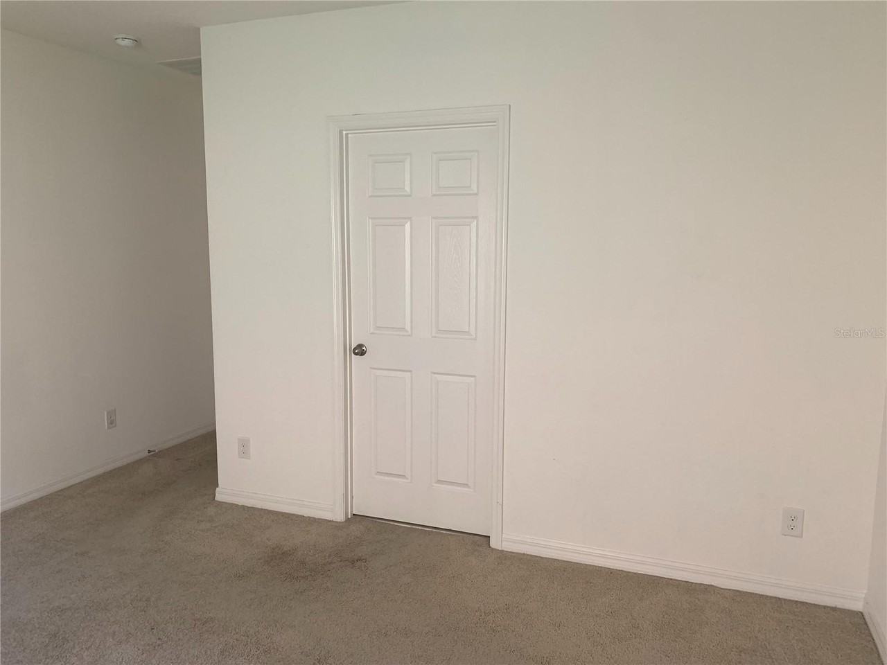 4848 Rockvale Dr - Photo 4 of 17