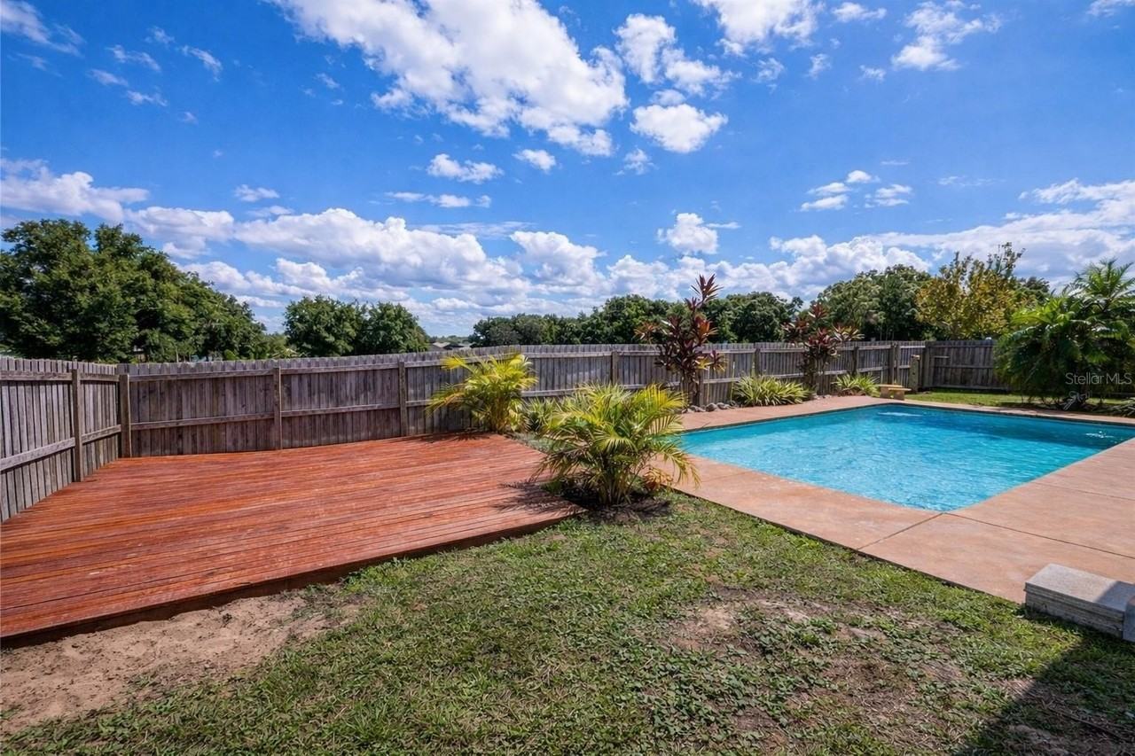 6018 Charloma Dr - Photo 2 of 2