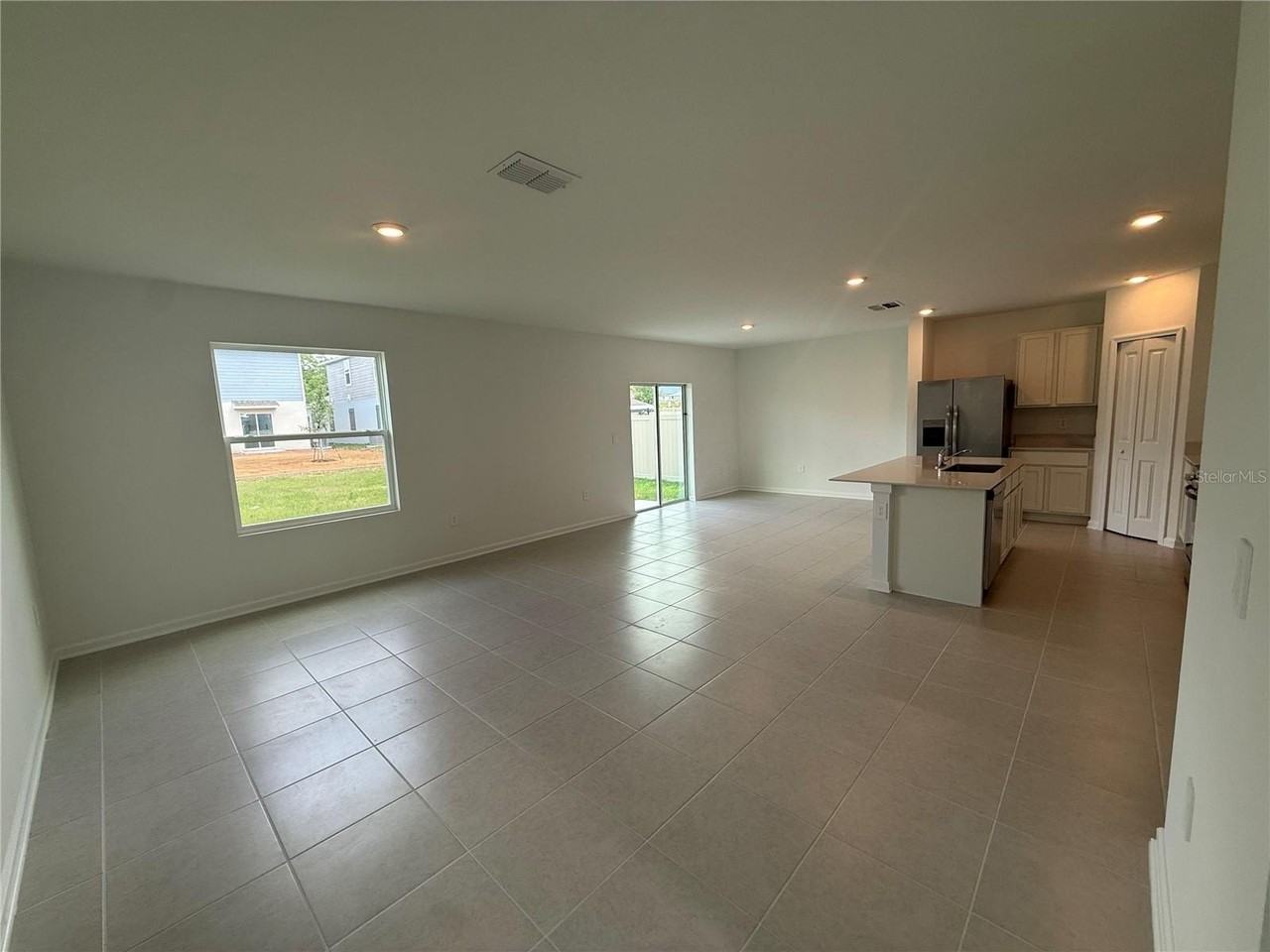 4378 River Beacon Blvd - Photo 2 of 24