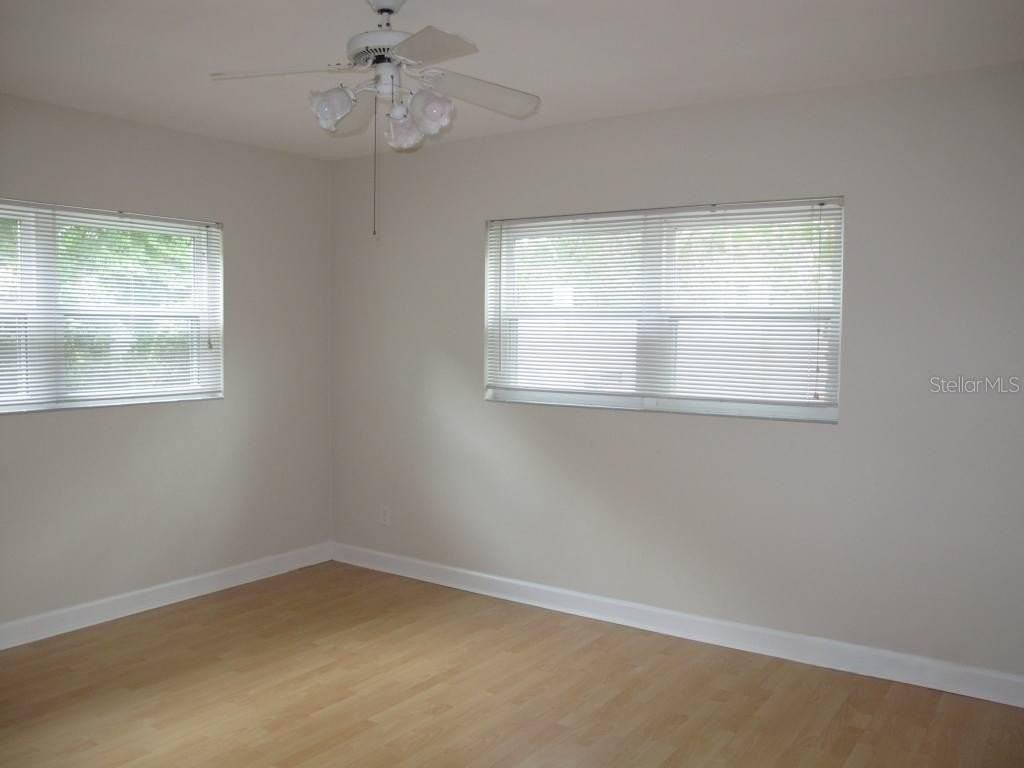 1803 Pineview Cir - Photo 7 of 9
