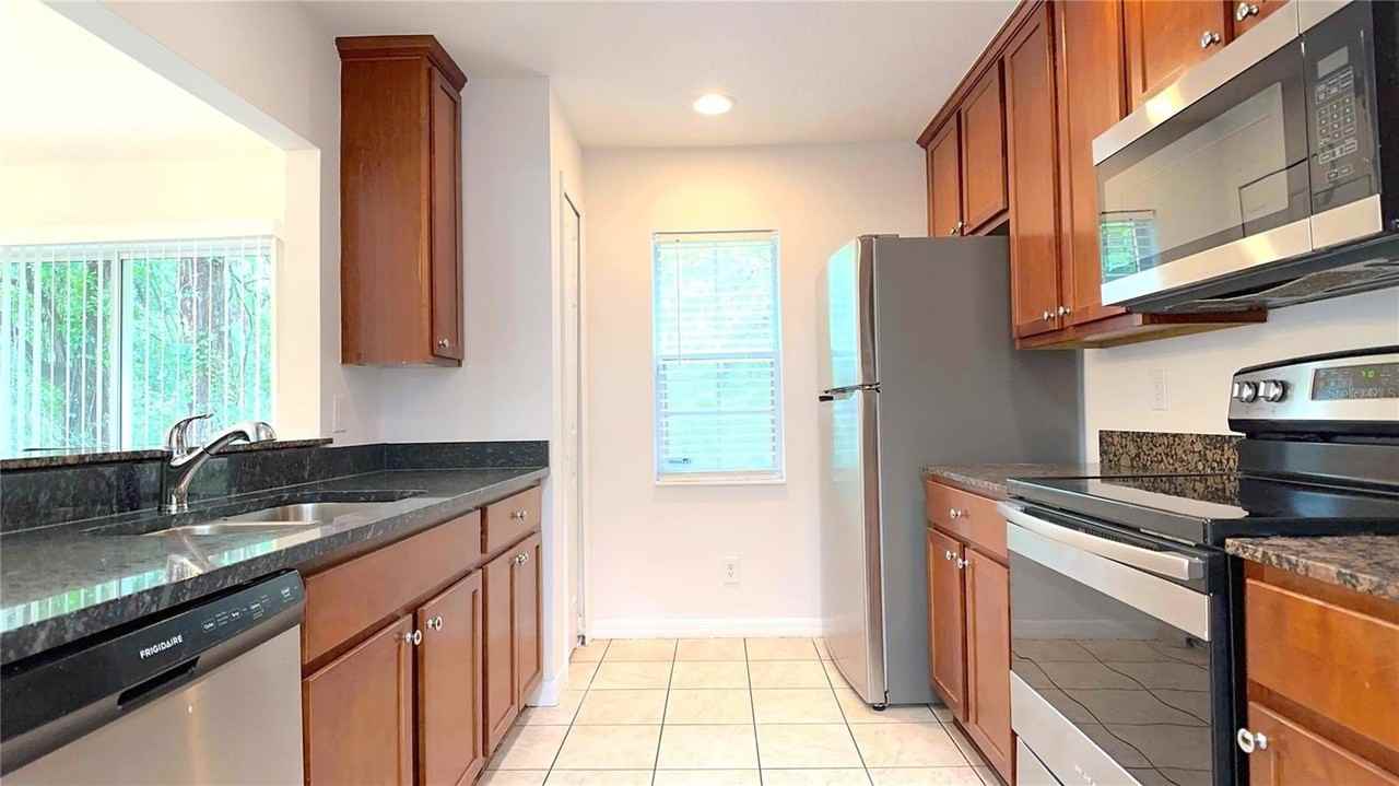 9402 Charlesberg Dr - Photo 4 of 12