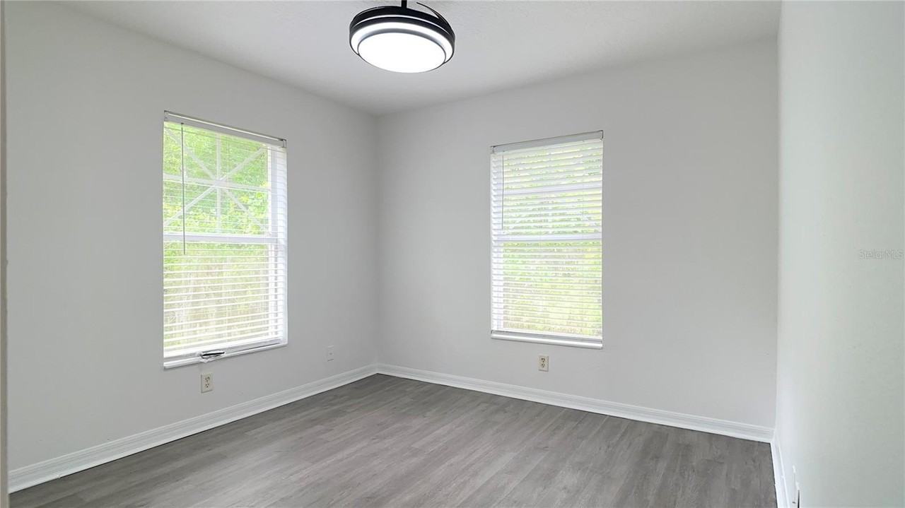 9402 Charlesberg Dr - Photo 5 of 12