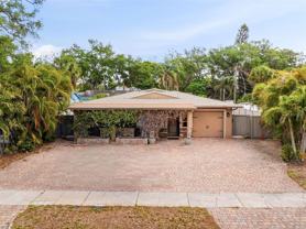 2121 Park St N - Photo 1 of 1