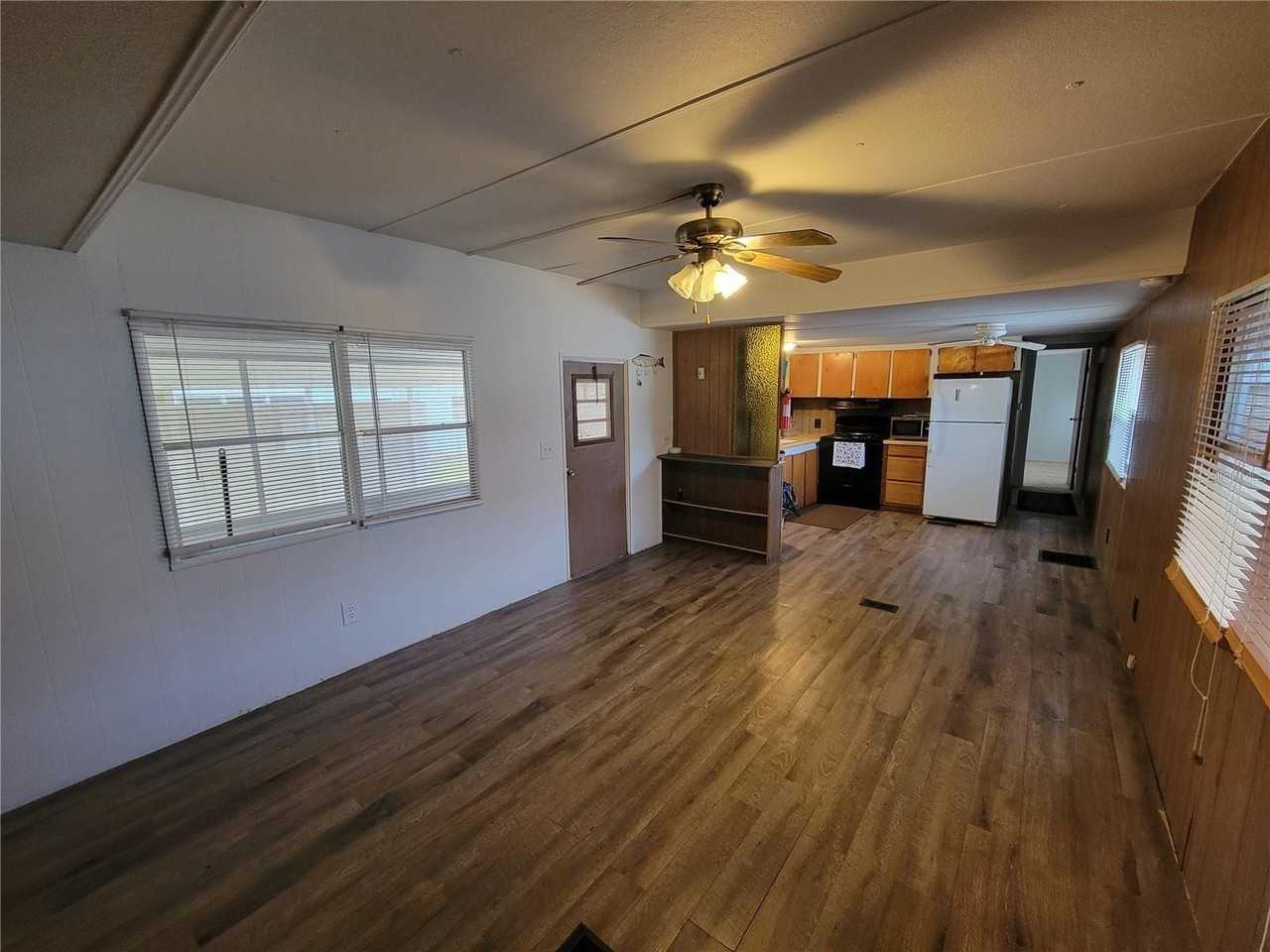 7513 Highpoint Blvd - Photo 7 of 18