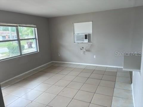 223 C St - Photo 3 of 11