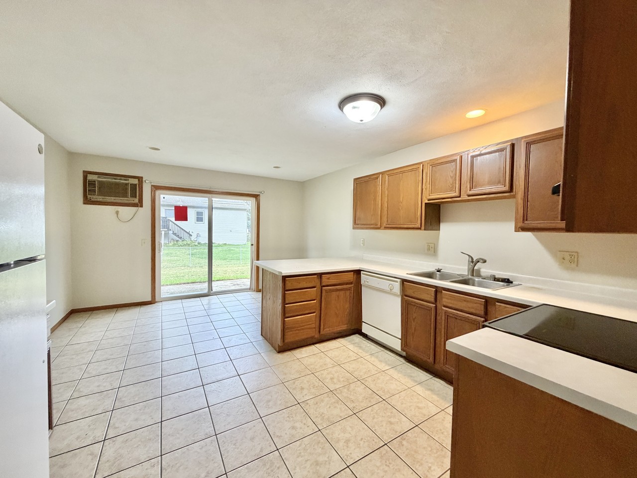 203 Marlboro Ave #203 - Photo 3 of 13