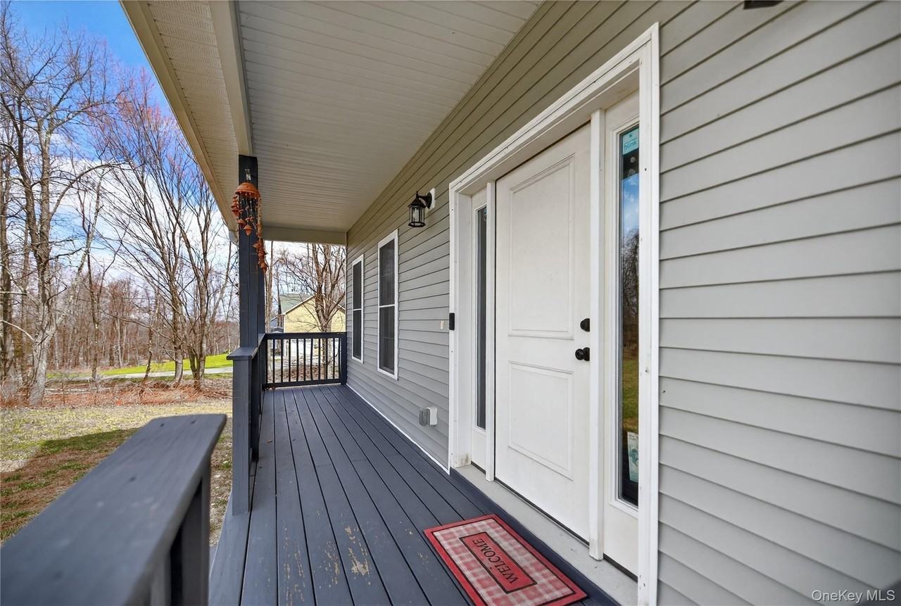 98 Bender Rd - Photo 5 of 50