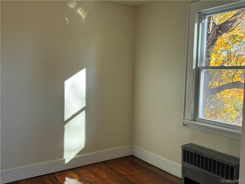 134 N Pierpont Ave - Photo 7 of 19