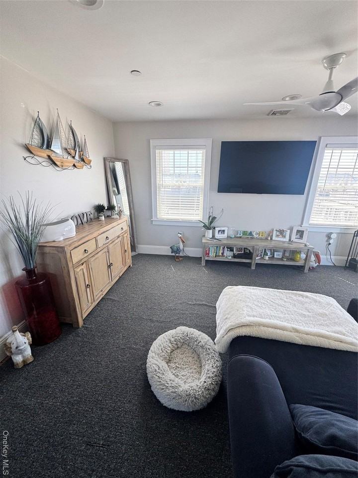 102 Florida St - Photo 6 of 22