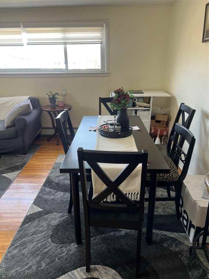 644 E Olive Street unit: Upper - Photo 4 of 11