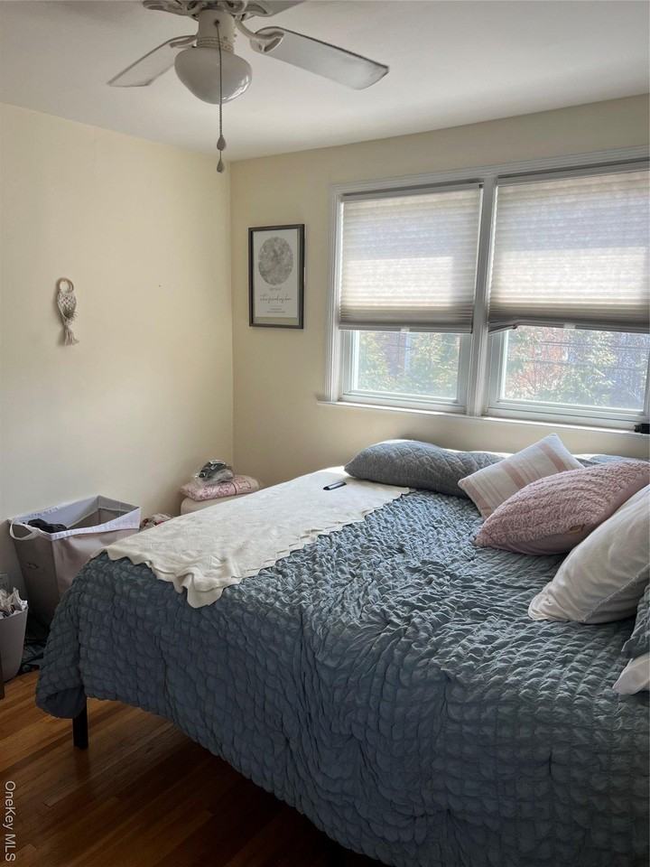 644 E Olive Street unit: Upper - Photo 7 of 11