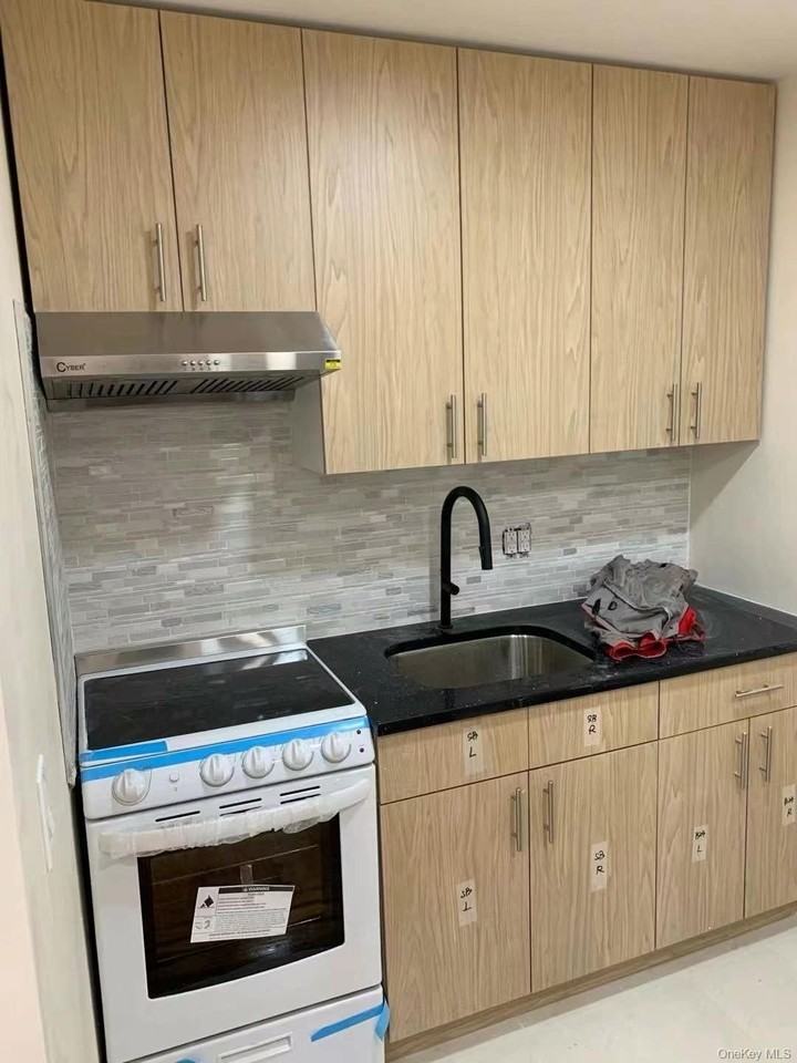 6635 Grand Ave #2F - Photo 3 of 7