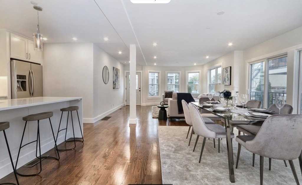 15 W Bellflower St Unit 1 - Photo 2 of 22