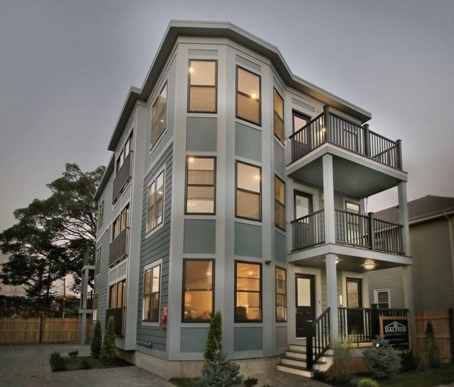 15 W Bellflower St Unit 1 - Photo 4 of 22