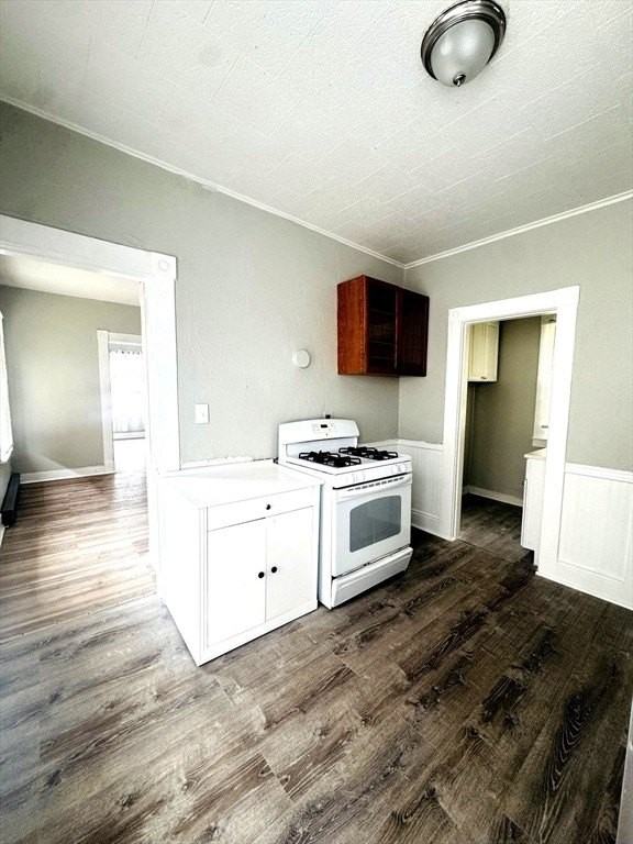 738 Central St #2 - Photo 6 of 11