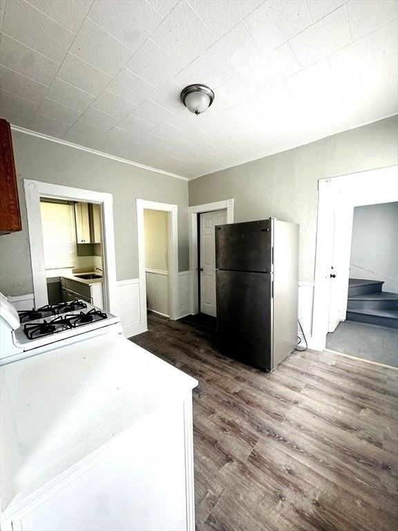 738 Central St #2 - Photo 7 of 11