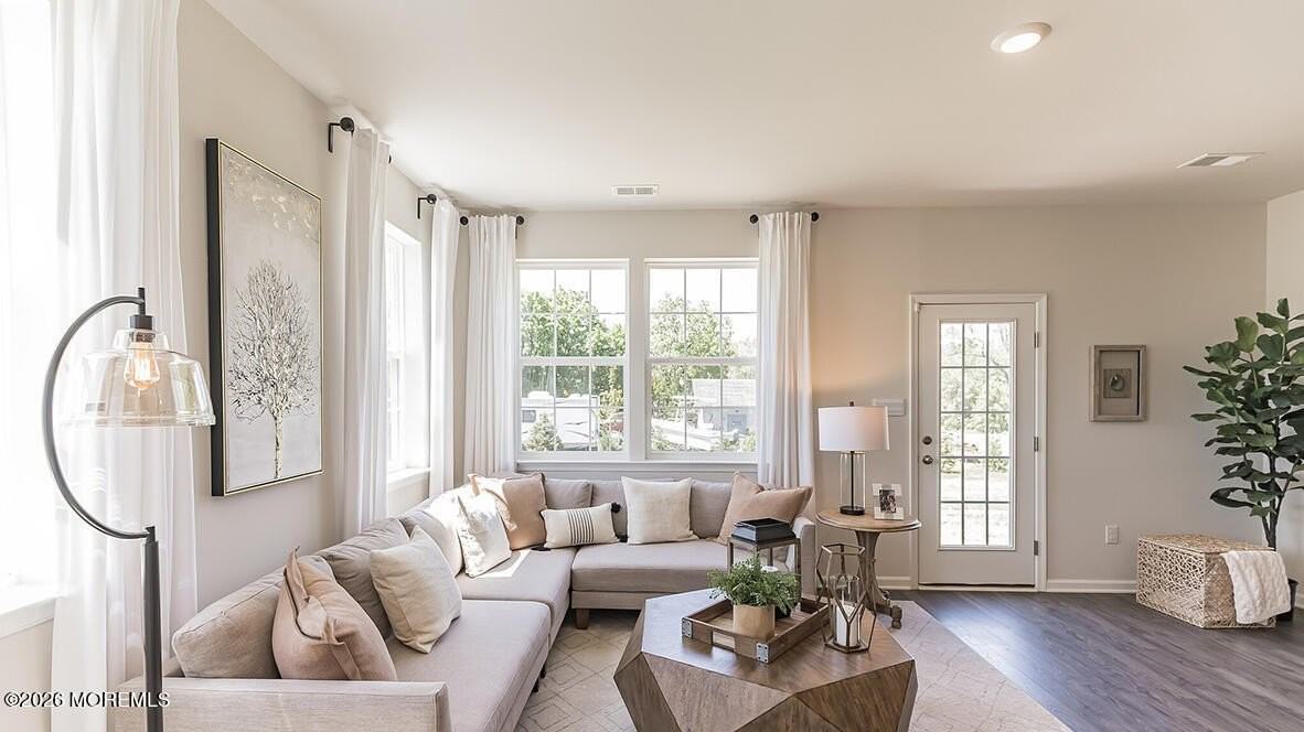 92 Arlotta St - Photo 6 of 26