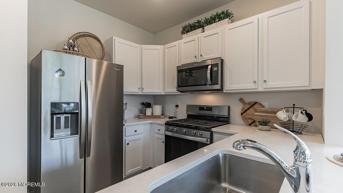 92 Arlotta St - Photo 7 of 26