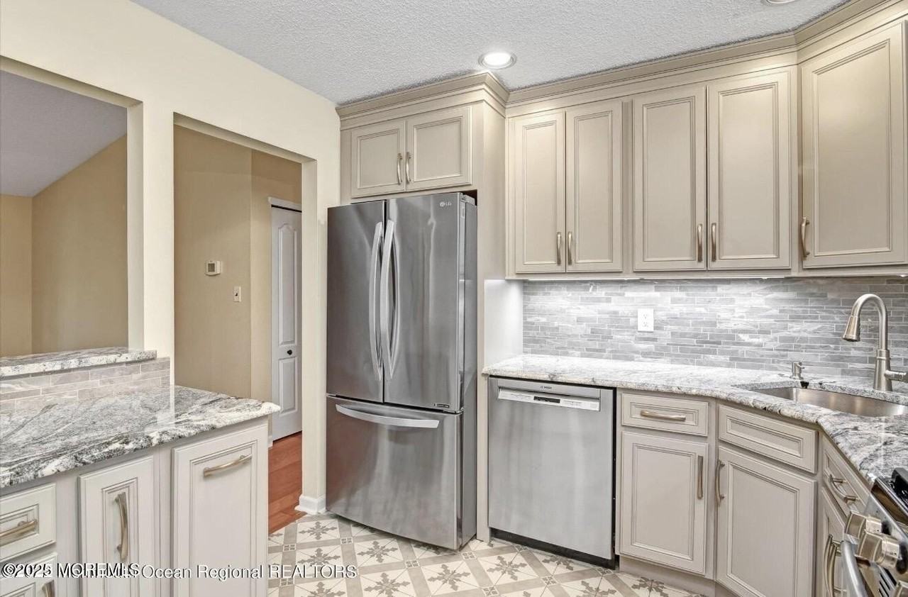 71 Crabapple Ln Unit 266 - Photo 6 of 16