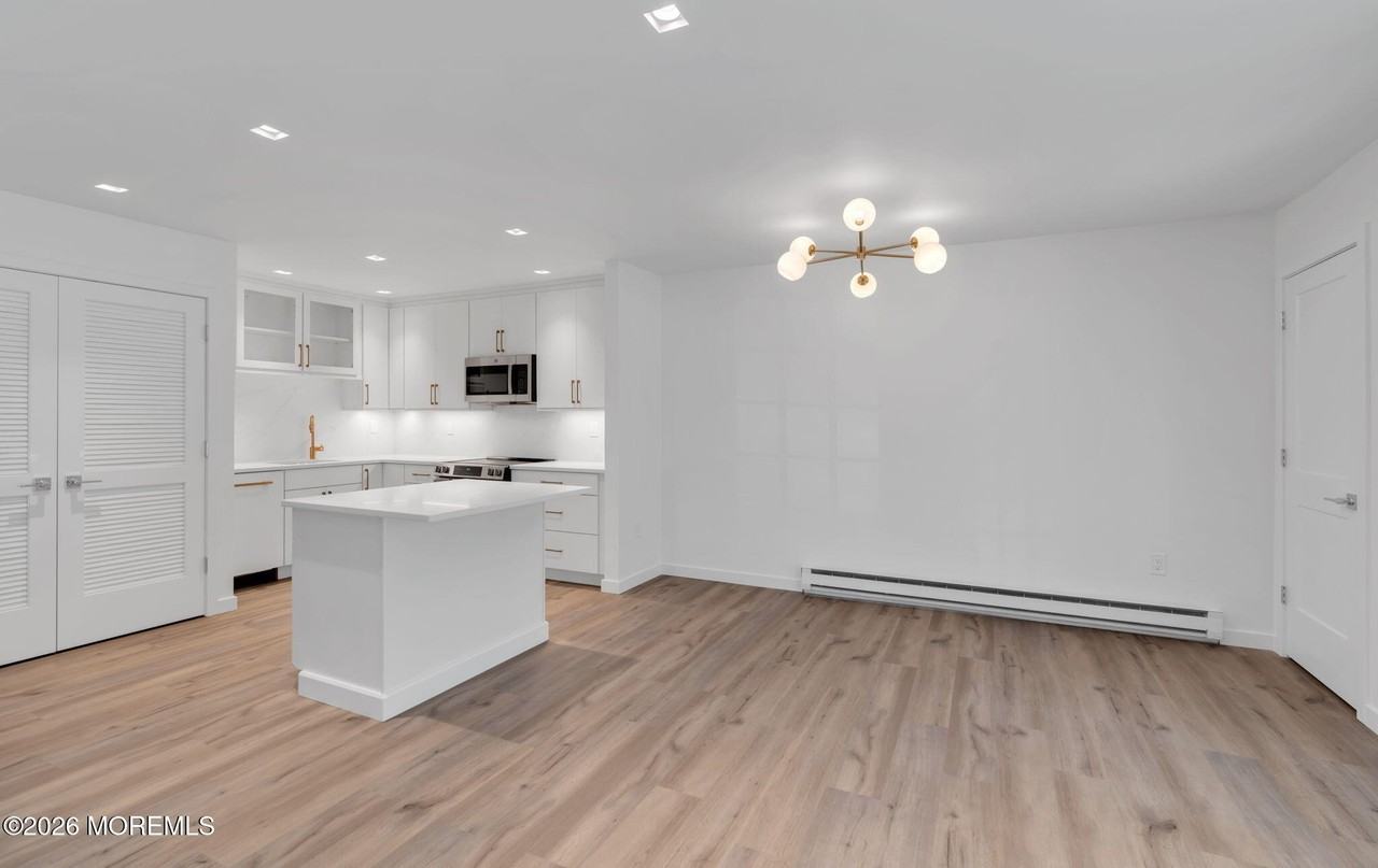 42 Lexington Ct - Photo 6 of 36