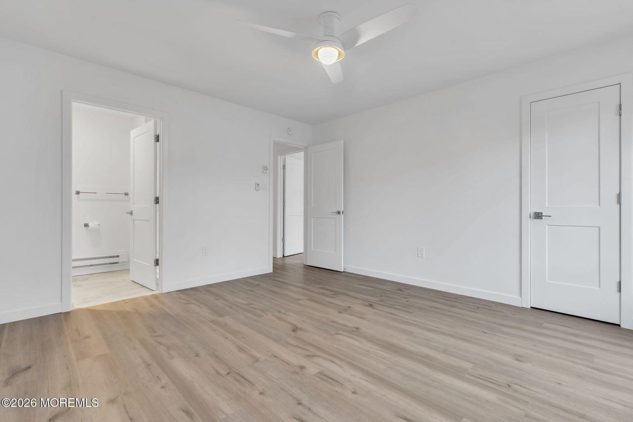 42 Lexington Ct - Photo 7 of 36