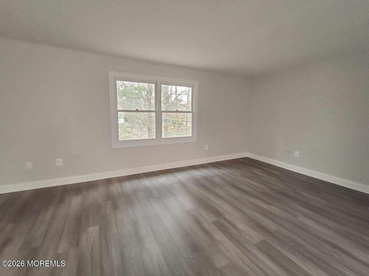 123 Northampton Dr - Photo 6 of 12