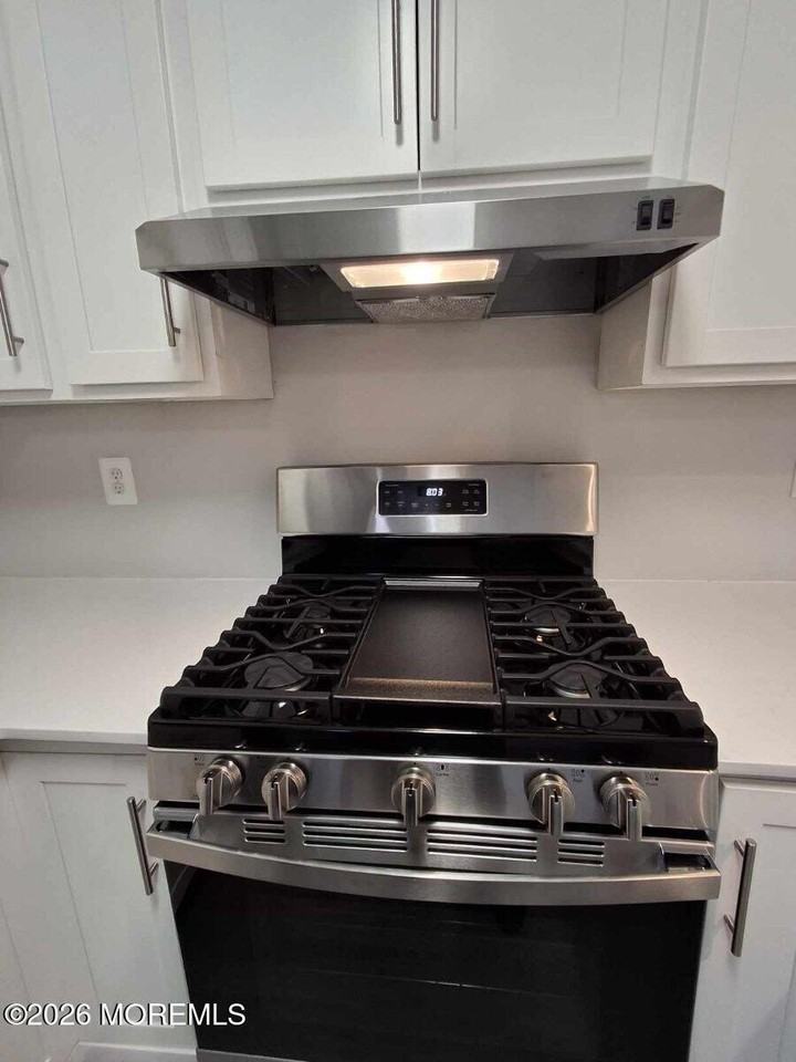 123 Northampton Dr - Photo 7 of 12