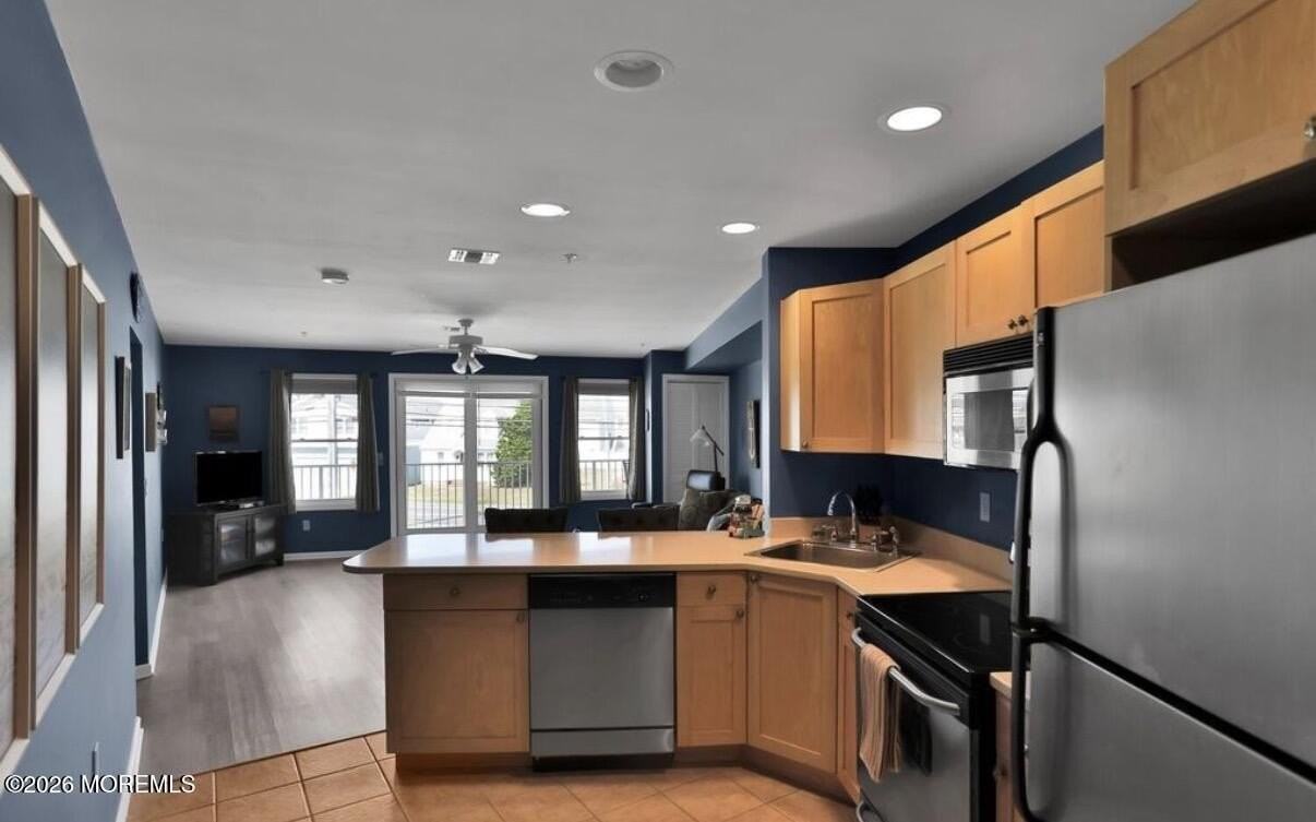 1810 Central Ave #11 - Photo 7 of 26