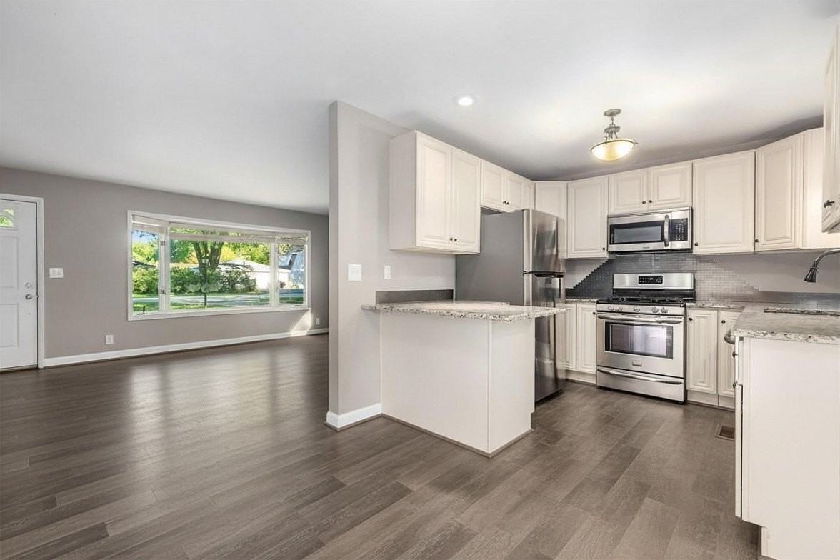 16340 S Mcgrath Dr - Photo 2 of 13