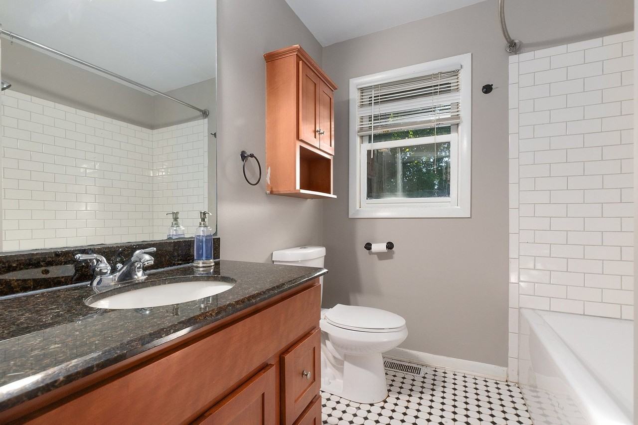 16340 S Mcgrath Dr - Photo 7 of 13