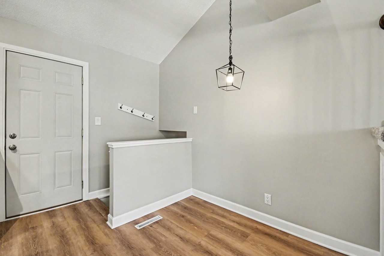 1440 S Hamilton St #A - Photo 6 of 15