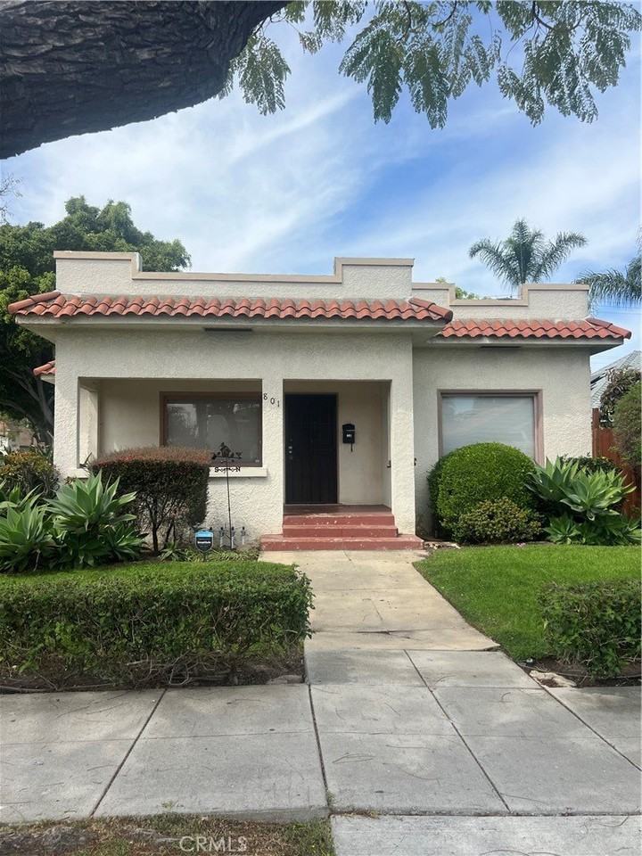 801 Coronado Ave - Photo 2 of 2