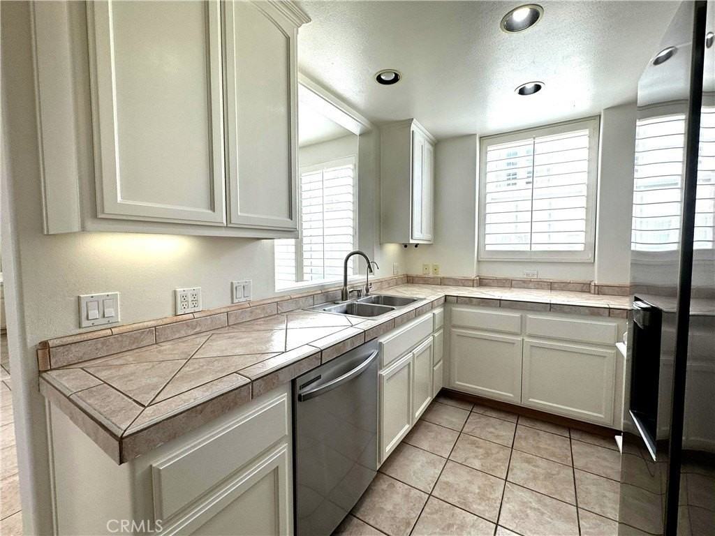 5524 Camp St - Photo 7 of 25