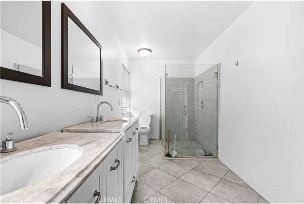 81871 Victoria St - Photo 3 of 10