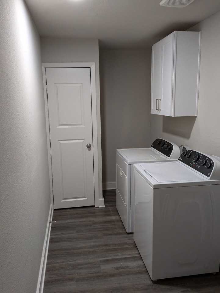 Colonnade Dr - Photo 2 of 17