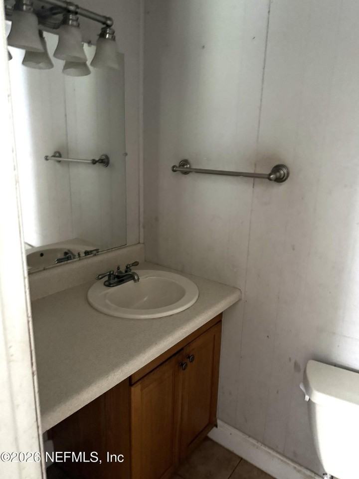 1043 Seba St - Photo 6 of 8